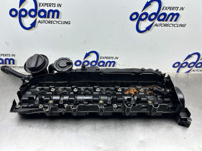 Gebrauchte Ventildeckel BMW 5 serie (F10) 535d 24V Preis € 150,00 Margenregelung angeboten von Gebr Opdam B.V.