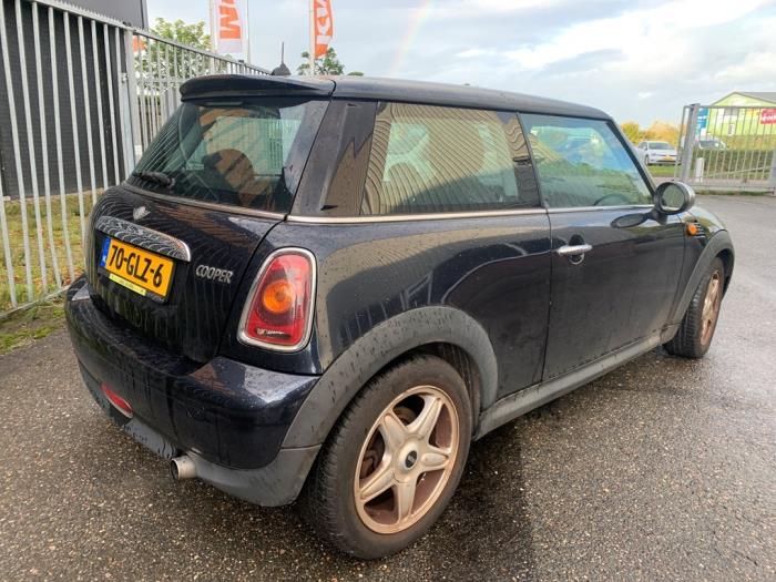 Begagnade Baklucka Mini Mini (R56) 1.6 16V Cooper Pris € 125,00 Marginaltabell erbjuds av Gebr Opdam B.V.