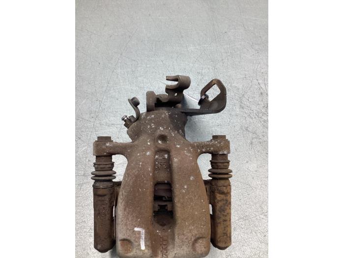 Gebrauchte Bremszange links hinten Mini Mini Open (R57) 1.6 16V One Preis € 50,00 Margenregelung angeboten von Gebr Opdam B.V.