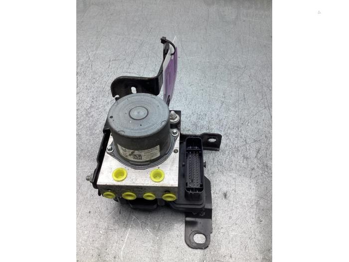 Gebrauchte ABS Pumpe Opel Grandland (X) 1.2 Turbo 12V Preis € 150,00 Margenregelung angeboten von Gebr Opdam B.V.