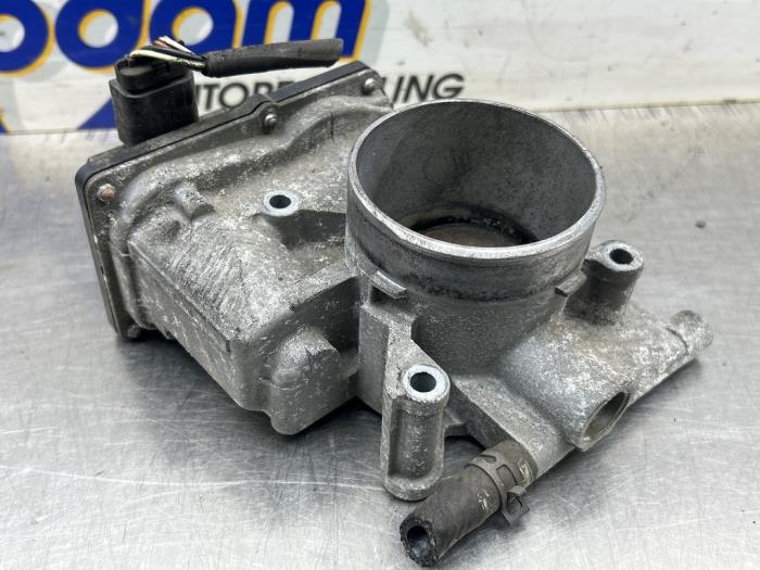 Gebrauchte Drosselklappengehäuse Mazda 6 Sportbreak (GY19/89) 1.8i 16V Preis € 70,00 Margenregelung angeboten von Gebr Opdam B.V.