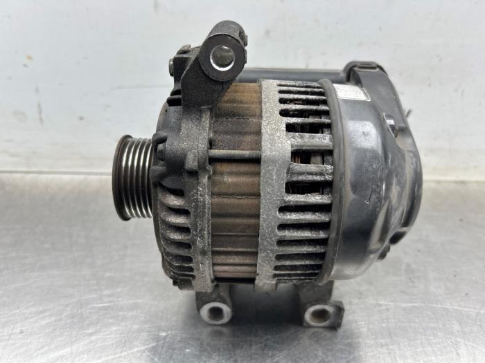 Usagé Dynamo Mazda 6 Sportbreak (GY19/89) 1.8i 16V Prix € 75,00 Règlement à la marge proposé par Gebr Opdam B.V.