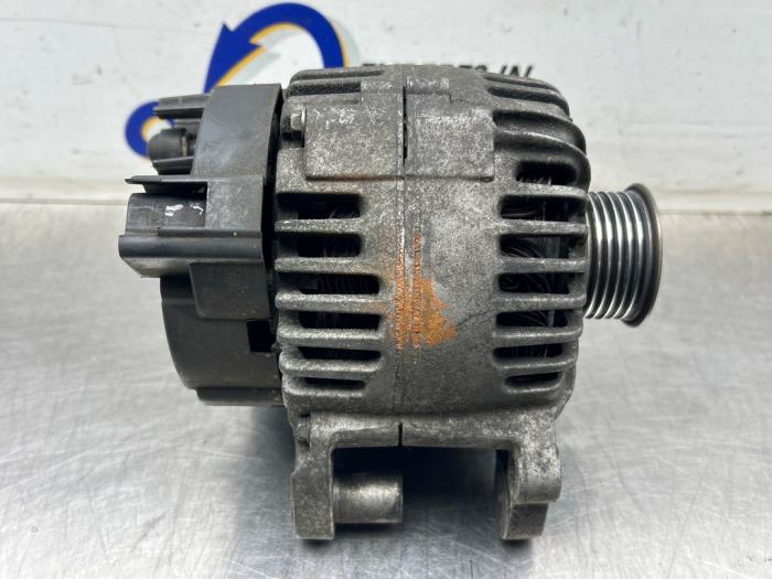 Begagnade Dynamo Volkswagen Touran (1T1/T2) 1.6 FSI 16V Pris € 75,00 Marginaltabell erbjuds av Gebr Opdam B.V.