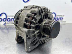 Dynamo från en Renault Kangoo Express (FW) 1.5 dCi 90 FAP 2018