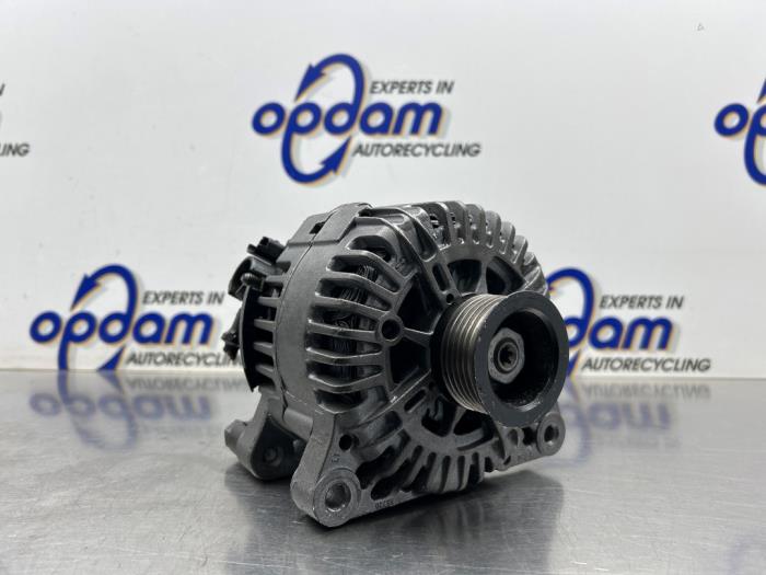 Begagnade Dynamo Peugeot 307 Pris € 80,00 Marginaltabell erbjuds av Gebr Opdam B.V.