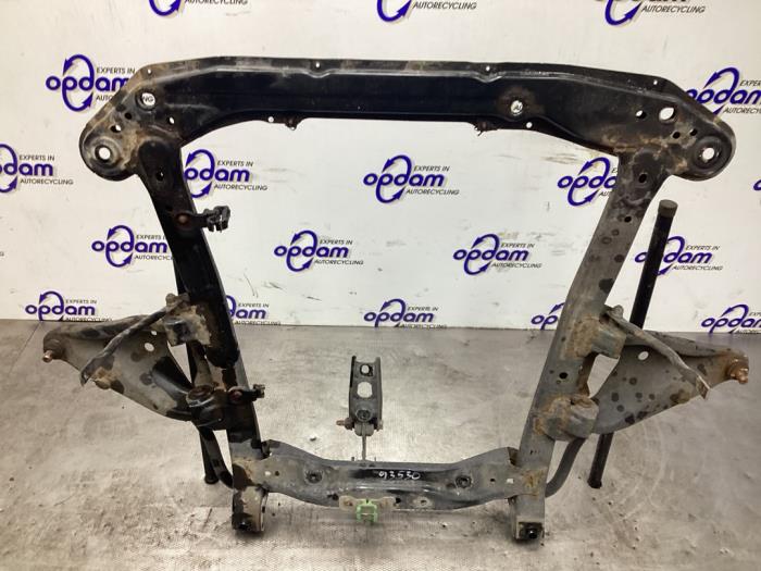 Used Subframe Dacia Sandero II 0.9 TCE 12V Price € 150,00 Margin scheme offered by Gebr Opdam B.V.
