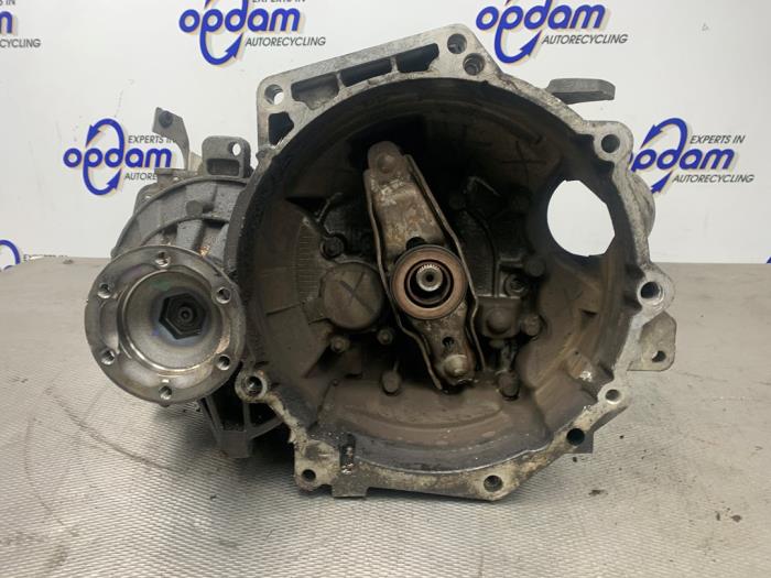 Gebrauchte Getriebe Volkswagen Caddy III (2KA,2KH,2CA,2CH) 1.9 TDI Preis auf Anfrage angeboten von Gebr Opdam B.V.