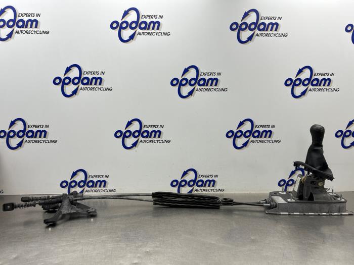 Usagé Câble de commande boîte de vitesse Volkswagen Caddy IV 2.0 TDI 75 Prix € 121,00 Prix TTC proposé par Gebr Opdam B.V.