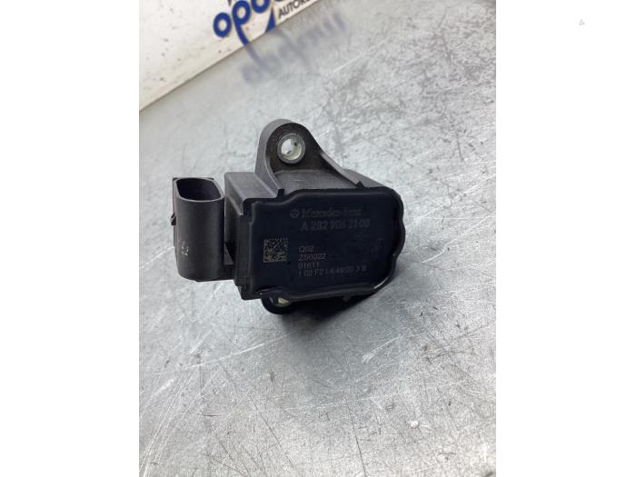 Usagé Bobine Mercedes B (W247) 1.3 B-250 e Turbo 16V Prix € 20,00 Règlement à la marge proposé par Gebr Opdam B.V.