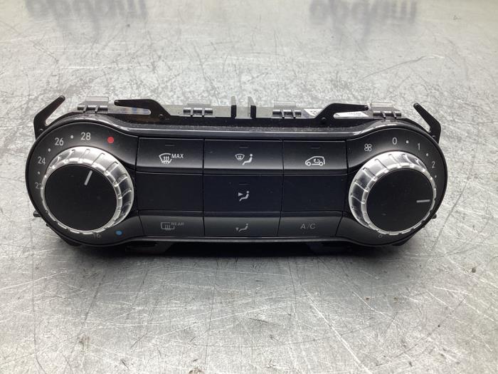 Begagnade Värmekontrollpanel Mercedes B (W246/W242) 1.6 B-180 BlueEFFICIENCY Turbo 16V Pris € 35,00 Marginaltabell erbjuds av Gebr Opdam B.V.