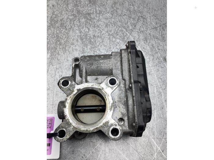 Gebrauchte Drosselklappengehäuse Renault Grand Scénic III (JZ) 1.4 16V TCe 130 Preis € 50,00 Margenregelung angeboten von Gebr Opdam B.V.