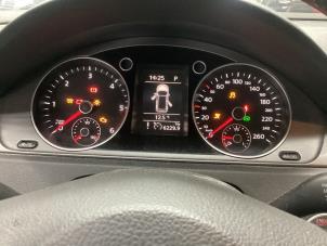 Motor van een Volkswagen Passat Variant (365) 1.6 TDI 16V Bluemotion 2014