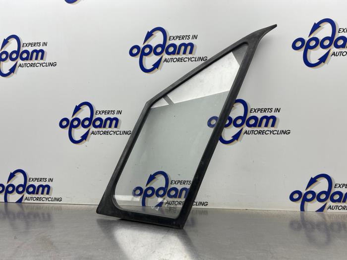Usados Ventanilla triangular izquierda delante Mercedes Sprinter 3t (906.61) 210 CDI 16V Precio € 50,00 Norma de margen ofrecido por Gebr Opdam B.V.
