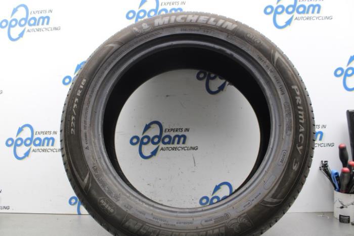 Używane Opona Cena € 50,00 Procedura marży oferowane przez Gebr Opdam B.V.