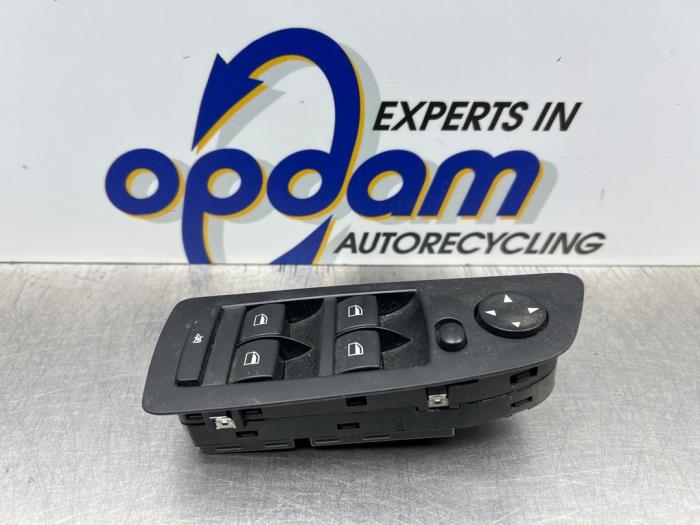 Usados Interruptor de ventanilla eléctrica BMW 1 serie (E87/87N) 116i 2.0 16V Precio € 30,00 Norma de margen ofrecido por Gebr Opdam B.V.