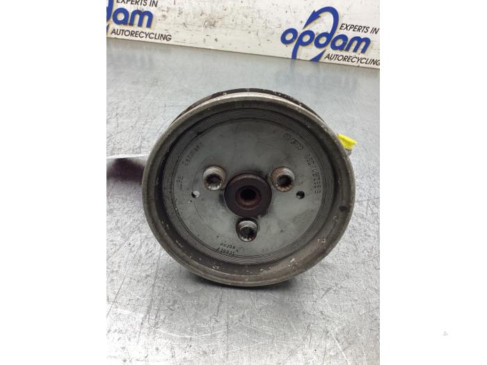 Usagé Pompe de direction Audi A6 (C6) 2.0 T FSI 16V Prix € 50,00 Règlement à la marge proposé par Gebr Opdam B.V.