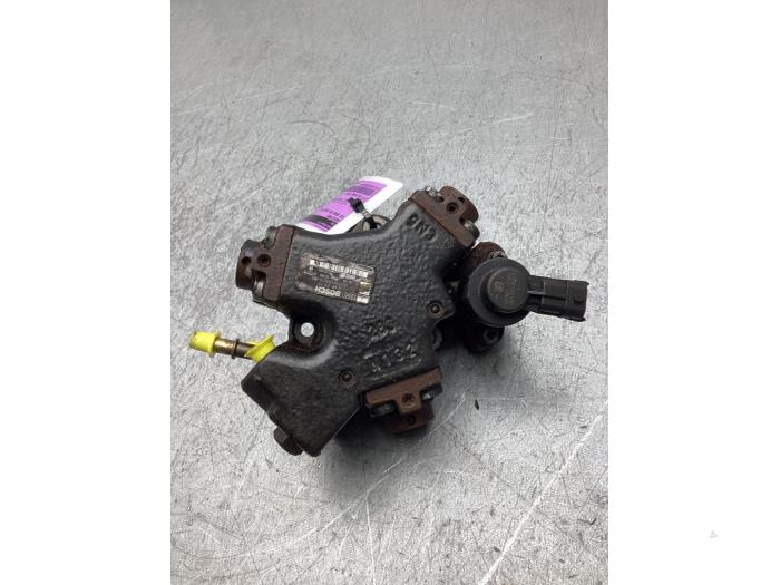 Gebrauchte Dieselpumpe Fiat Doblo Cargo (263) 1.3 MJ 16V Euro 4 Preis € 150,00 Margenregelung angeboten von Gebr Opdam B.V.