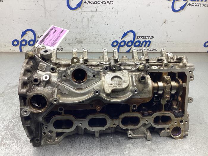 Usagé Culasse Mercedes A (177.0) 1.3 A-180 Turbo 16V Prix € 700,00 Règlement à la marge proposé par Gebr Opdam B.V.