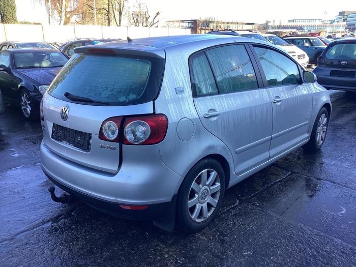 Gebrauchte Heckklappe Volkswagen Golf Plus (5M1/1KP) 1.6 FSI 16V Preis € 150,00 Margenregelung angeboten von Gebr Opdam B.V.