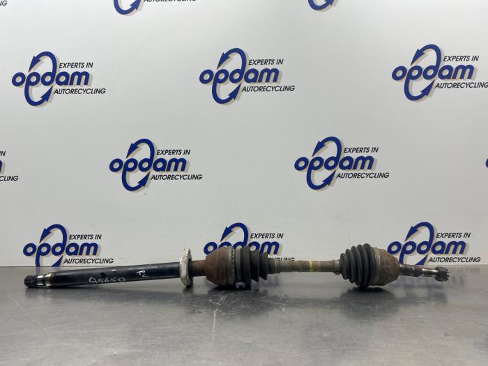 Begagnade Drivaxel, höger fram Opel Meriva (B) 1.4 Turbo 16V Ecotec Pris € 70,00 Marginaltabell erbjuds av Gebr Opdam B.V.