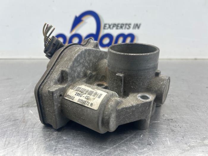 Usagé Boitier papillon Ford Fiesta 5 (JD/JH) 1.4 16V Prix € 50,00 Règlement à la marge proposé par Gebr Opdam B.V.