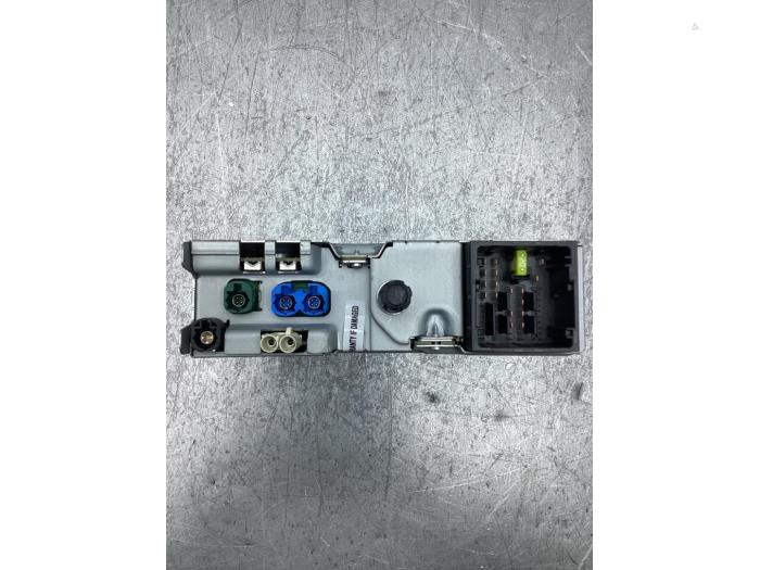 Begagnade Kontrollenhet, multimedia Opel Grandland (X) 1.2 Turbo 12V Pris € 200,00 Marginaltabell erbjuds av Gebr Opdam B.V.