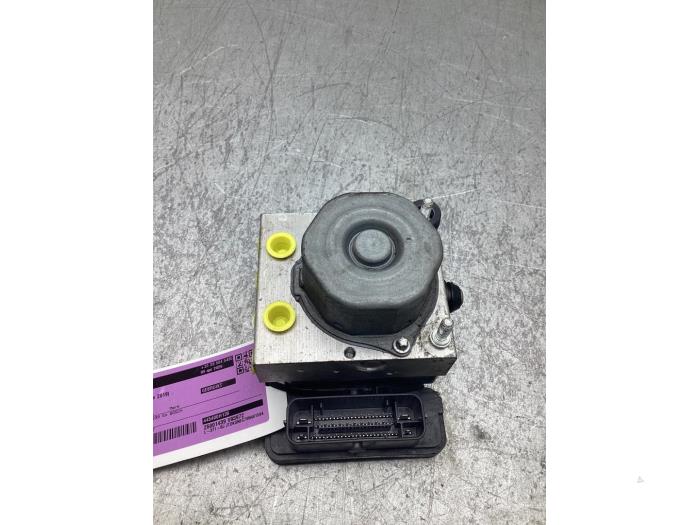 Begagnade ABS-pump Toyota Aygo (B40) 1.0 12V VVT-i Pris € 75,00 Marginaltabell erbjuds av Gebr Opdam B.V.