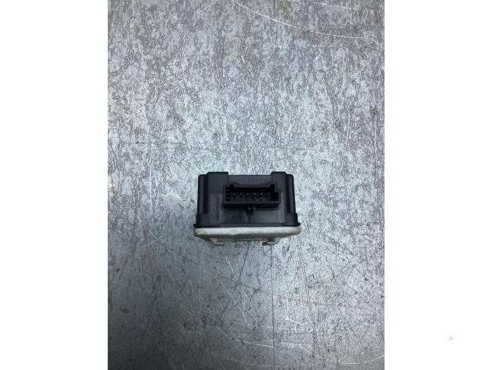 Begagnade Däcktrycksmodul Suzuki Ignis (MF) 1.2 Dual Jet 16V Pris € 25,00 Marginaltabell erbjuds av Gebr Opdam B.V.