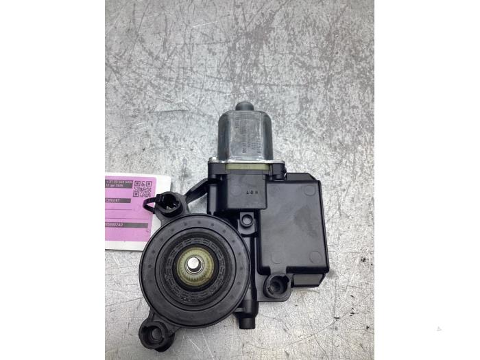 Usados Motor de ventanilla de puerta Volkswagen Polo V (6R) 1.2 12V Precio € 35,00 Norma de margen ofrecido por Gebr Opdam B.V.