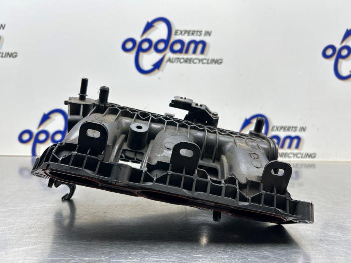 Używane Kolektor dolotowy Opel Grandland (X) 1.2 Turbo 12V Cena € 50,00 Procedura marży oferowane przez Gebr Opdam B.V.