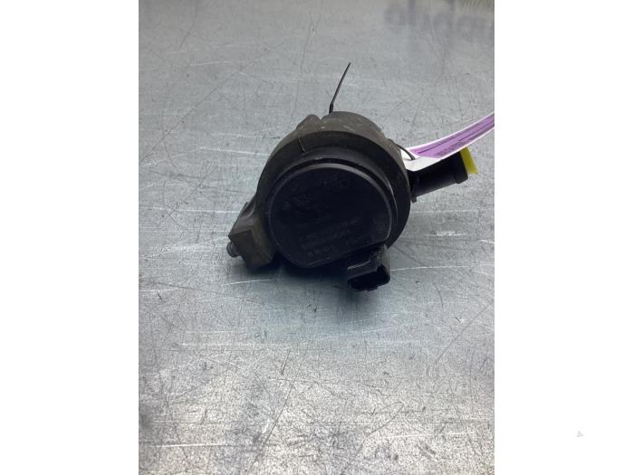 Begagnade Extra vattenpump Opel Vivaro 1.6 CDTi BiTurbo 145 Pris € 24,20 Inklusive moms erbjuds av Gebr Opdam B.V.