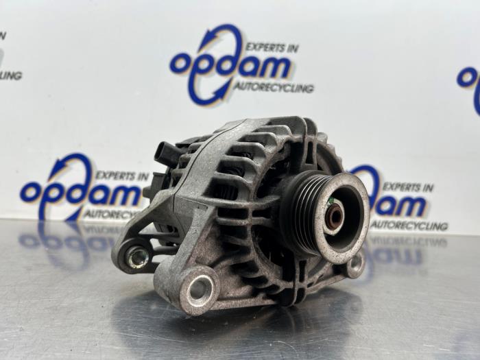 Begagnade Dynamo Opel Corsa D 1.2 16V Pris € 50,00 Marginaltabell erbjuds av Gebr Opdam B.V.