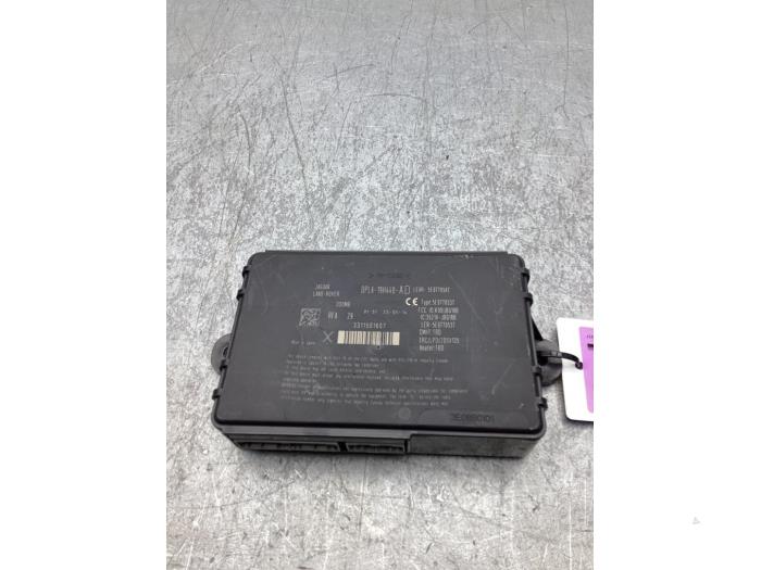 Używane Modul keyless vehicle Landrover Range Rover Sport (LW) 3.0 TDV6 Cena € 50,00 Procedura marży oferowane przez Gebr Opdam B.V.