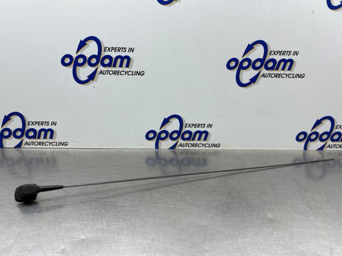 Używane Antena Toyota Aygo (B10) 1.0 12V VVT-i Cena € 30,00 Procedura marży oferowane przez Gebr Opdam B.V.