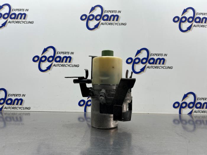 Usagé Pompe de direction Volkswagen Polo V (6R) 1.2 12V Prix € 125,00 Règlement à la marge proposé par Gebr Opdam B.V.