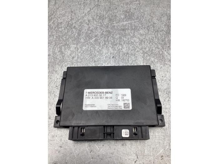 Used Automatic gearbox computer Mercedes A Limousine (177.1) 1.5 A-180d Price € 50,00 Margin scheme offered by Gebr Opdam B.V.