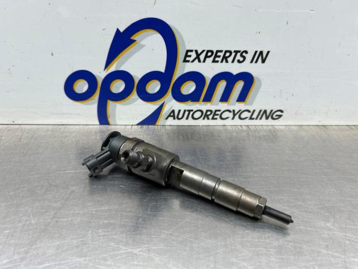 Usagé Injecteurs Volvo V40 (MV) 1.6 D 16V Prix € 90,00 Règlement à la marge proposé par Gebr Opdam B.V.