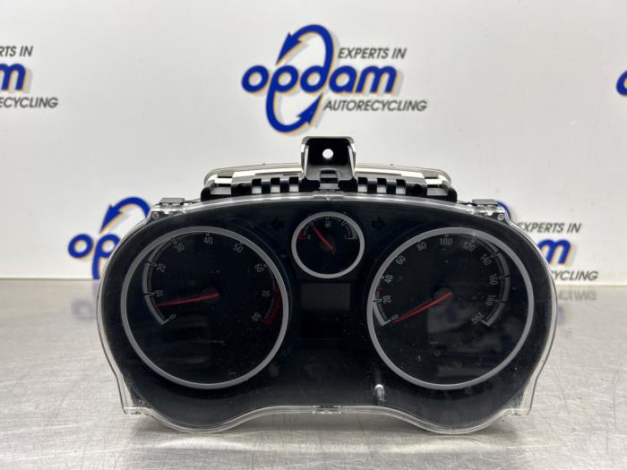 Usagé Compteur Opel Corsa D 1.4 16V Twinport Prix € 75,00 Règlement à la marge proposé par Gebr Opdam B.V.