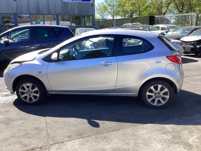 Używane Próg lewy Mazda 2 (DE) 1.3 16V S-VT Cena na żądanie oferowane przez Gebr Opdam B.V.