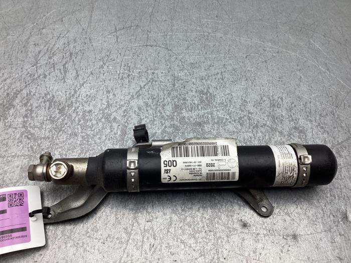 Używane Generator gazu Mercedes B (W246/W242) 1.6 B-180 BlueEFFICIENCY Turbo 16V Cena € 80,00 Procedura marży oferowane przez Gebr Opdam B.V.