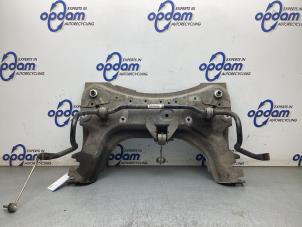 Subframe from a Renault Clio IV (5R) 1.2 16V 2015