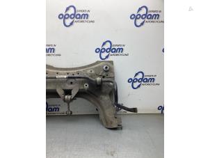 Subframe from a Renault Clio IV (5R) 1.2 16V 2015