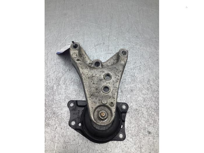 Usagé Support moteur Volkswagen Polo V (6R) 1.2 TDI 12V BlueMotion Prix € 25,00 Règlement à la marge proposé par Gebr Opdam B.V.