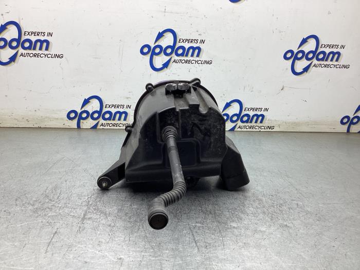 Begagnade Luftfilterhus Volkswagen Polo V (6R) 1.2 TDI 12V BlueMotion Pris € 40,00 Marginaltabell erbjuds av Gebr Opdam B.V.