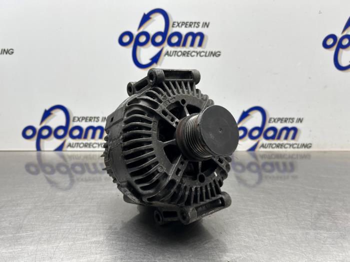 Gebrauchte Dynamo Mercedes Sprinter 3t (906.61) 211 CDI 16V Preis € 100,00 Margenregelung angeboten von Gebr Opdam B.V.