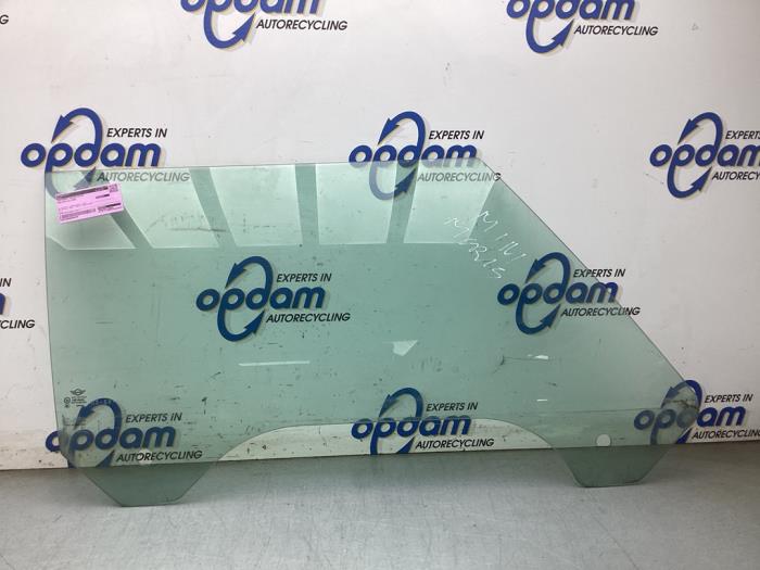 Usados Ventanilla de puerta de 2 puertas derecha BMW Mini (R50/53) 1.6 16V Cooper Precio € 50,00 Norma de margen ofrecido por Gebr Opdam B.V.