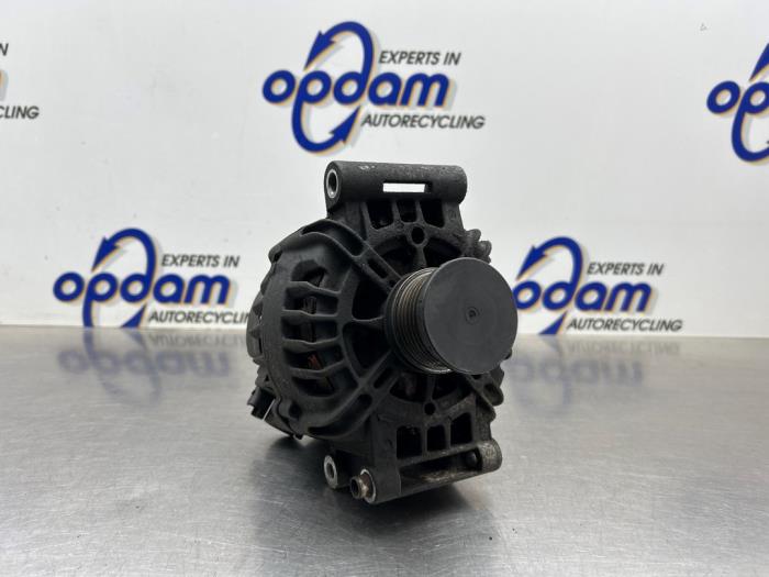 Usagé Dynamo Peugeot 207/207+ (WA/WC/WM) 1.4 16V VTi Prix € 75,00 Règlement à la marge proposé par Gebr Opdam B.V.