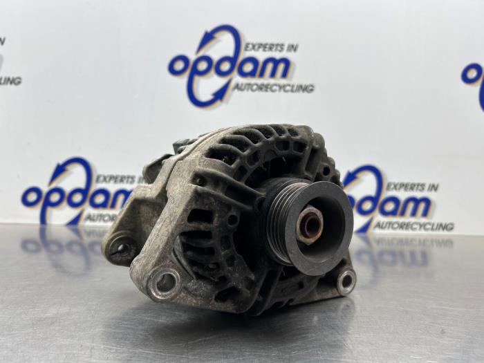 Begagnade Dynamo Opel Corsa D 1.4 16V Twinport Pris € 40,00 Marginaltabell erbjuds av Gebr Opdam B.V.