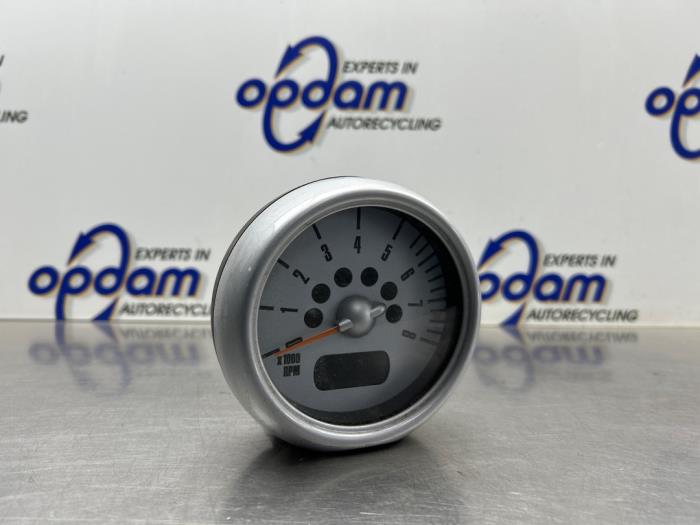 Używane Obrotomierz BMW Mini (R50/53) 1.6 16V Cooper Cena € 40,00 Procedura marży oferowane przez Gebr Opdam B.V.