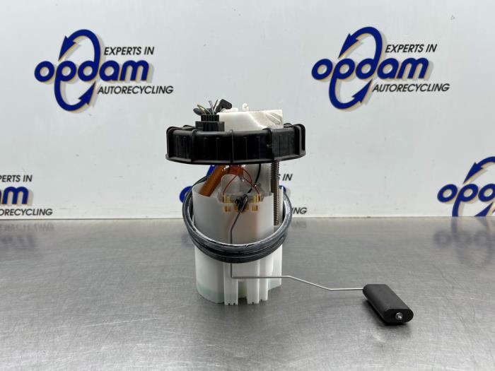 Begagnade Bensinpump Ford Fiesta 7 1.0 EcoBoost 12V Hybrid 125 Pris € 70,00 Marginaltabell erbjuds av Gebr Opdam B.V.